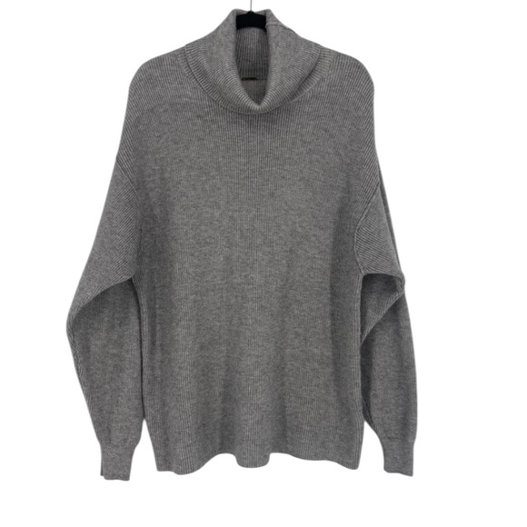 Free People Sweater Softly Structured Knit
Tunic Turtleneck Gray Size Large - Picture 2 of 8